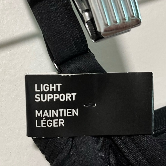 Adidas Black Light Support Crossback Sports Bra - Size - 17.5” band -BNWT - Picture 6 of 6